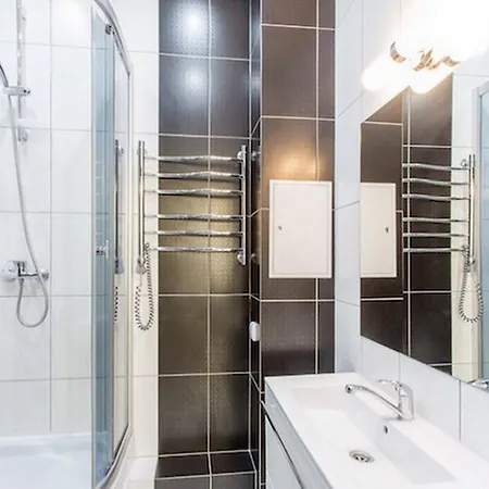 Aparton Engelsa 28 * Mińsk